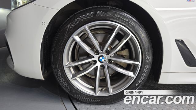 BMW 5 Series (G30) 520d M Sport Package Plus 2017 — фото 5