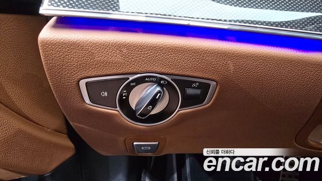 Mercedes-Benz E-Class (W213) E220d Coupe 2020 — фото 29