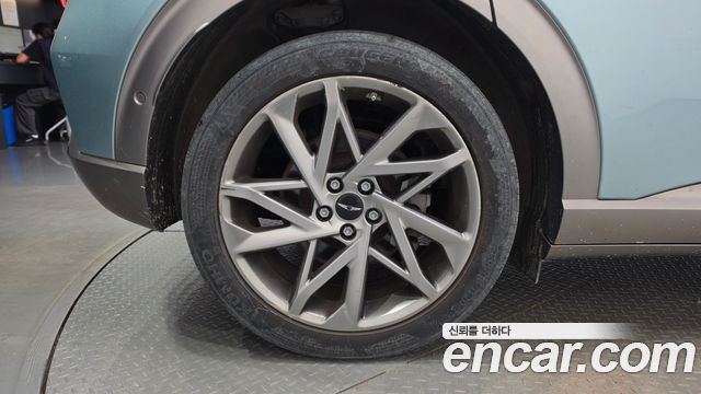 Genesis GV60 Standard AWD 2022 — фото 5