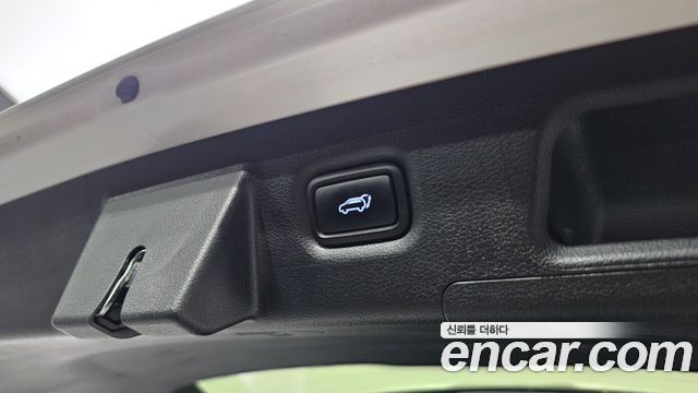 Hyundai Santa Fe Gasoline 2.5T 2WD Exclusive 2023 — фото 27