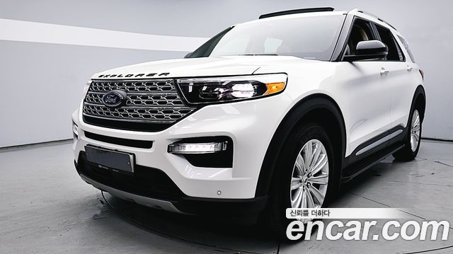 Ford Explorer (VI) 2.3 LimIted 4WD 2021 — фото 3