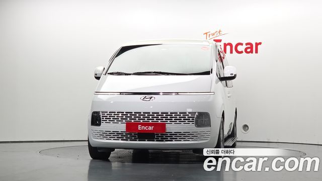 Hyundai Staria Tourer 11-Seater Modern 2023 — фото 3