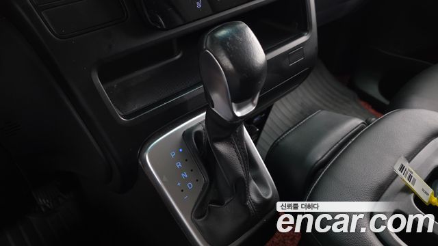 Hyundai Staria Tourer 11-Seater Modern 2023 — фото 9