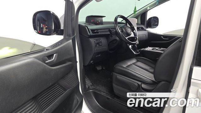 Hyundai Staria Tourer 11-Seater Modern 2023 — фото 10