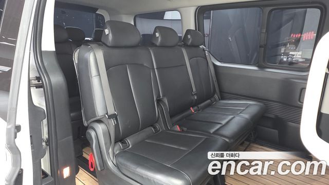 Hyundai Staria Tourer 11-Seater Modern 2023 — фото 12