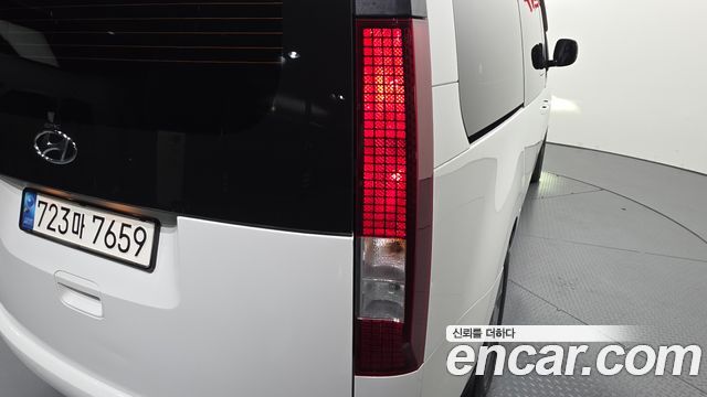 Hyundai Staria Tourer 11-Seater Modern 2023 — фото 23