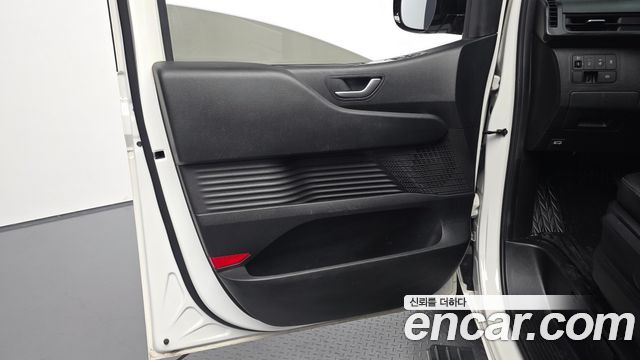 Hyundai Staria Tourer 11-Seater Modern 2023 — фото 24