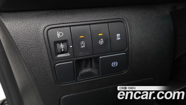 Hyundai Staria Tourer 11-Seater Modern 2023 — фото 29