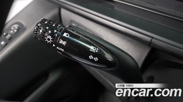 Hyundai Staria Tourer 11-Seater Modern 2023 — фото 30