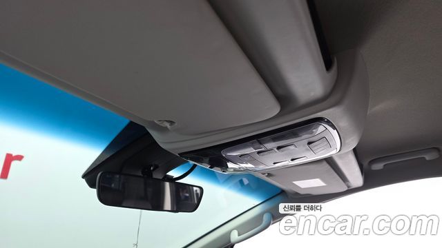 Hyundai Staria Tourer 11-Seater Modern 2023 — фото 32