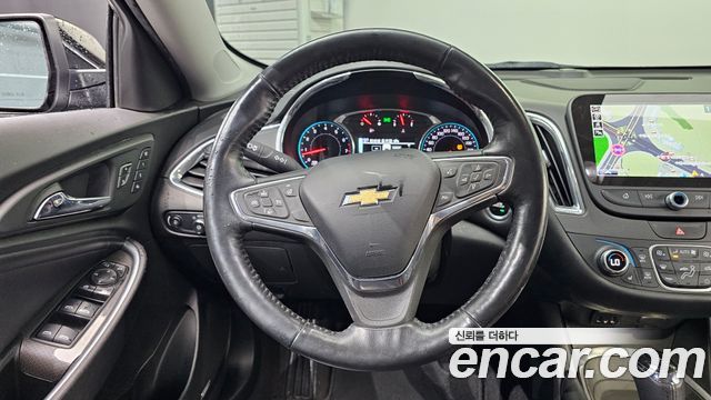 Chevrolet Malibu 2.0 Turbo LT Permium 2017 — фото 13