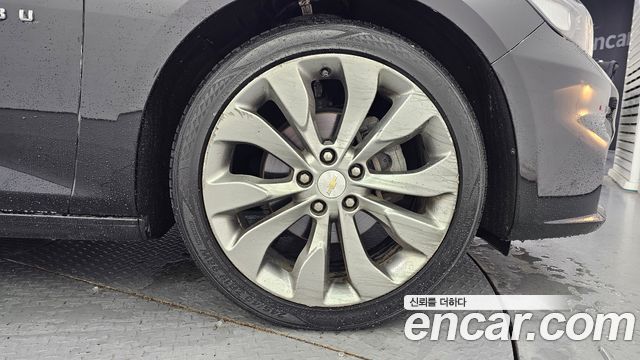 Chevrolet Malibu 2.0 Turbo LT Permium 2017 — фото 21