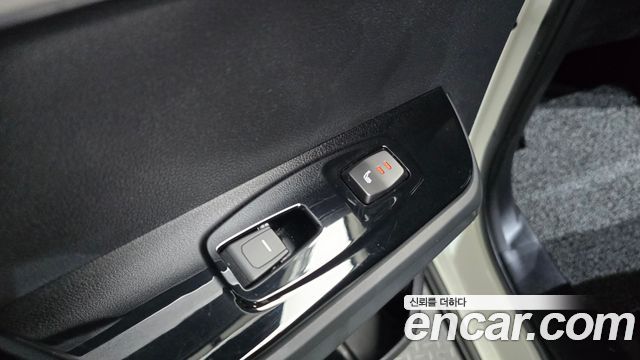 KG Mobility (SsangYong) Torres Gasoline 1.5 4WD T7 2024 — фото 27