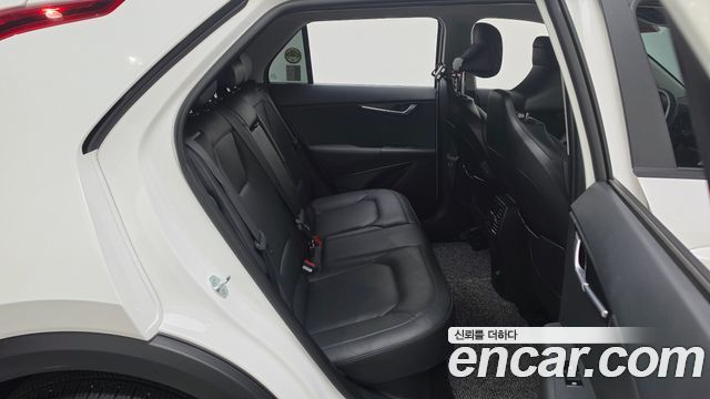 Kia Niro Prestige 2024 — фото 11