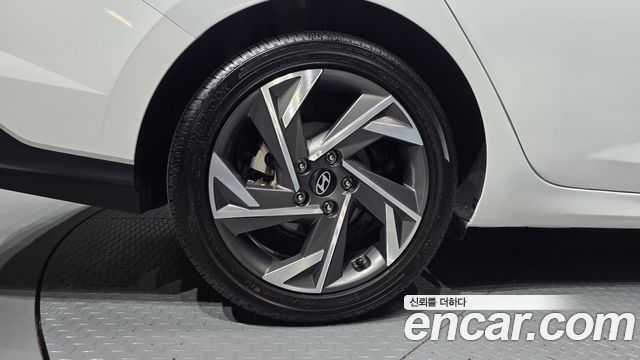 Hyundai Avante (CN7) 1.6 Inspiration 2024 — фото 5