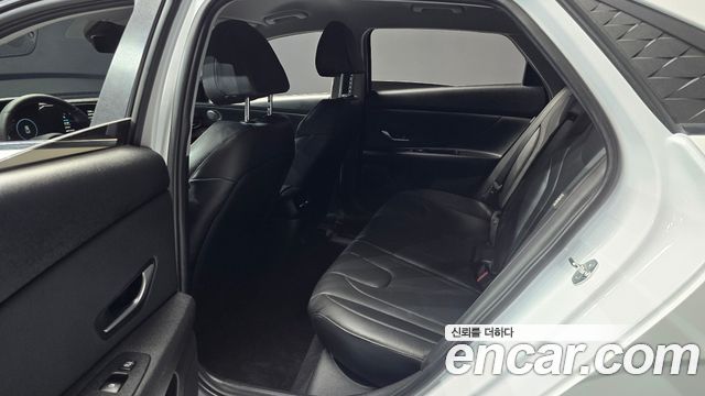 Hyundai Avante (CN7) 1.6 Inspiration 2024 — фото 12