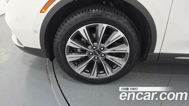 Lincoln Corsair 2.0 Reserve AWD 2021 — фото 5