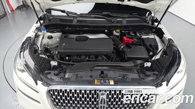 Lincoln Corsair 2.0 Reserve AWD 2021 — фото 6