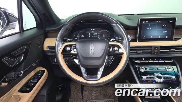 Lincoln Corsair 2.0 Reserve AWD 2021 — фото 12