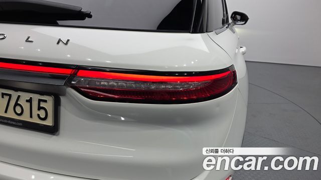 Lincoln Corsair 2.0 Reserve AWD 2021 — фото 23