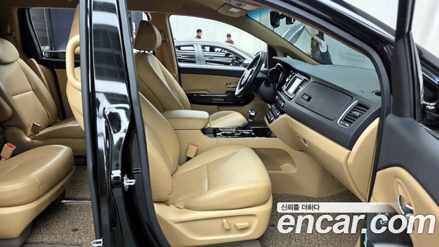 Kia Carnival 9-Seater Hi-Limousine Prestige Hiroof 2019 — фото 11