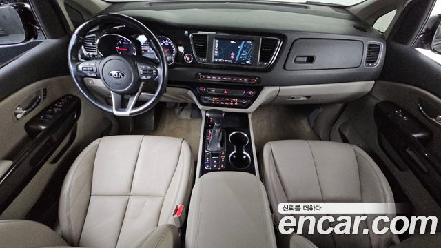 Kia Carnival 7-Seater Limousine President 2019 — фото 7