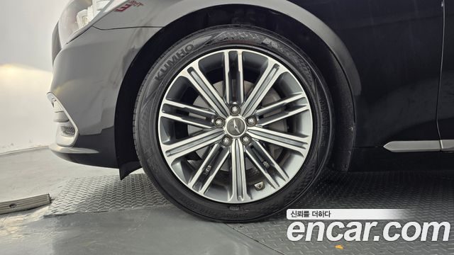Genesis G80 3.3 GDI AWD Luxury 2017 — фото 5