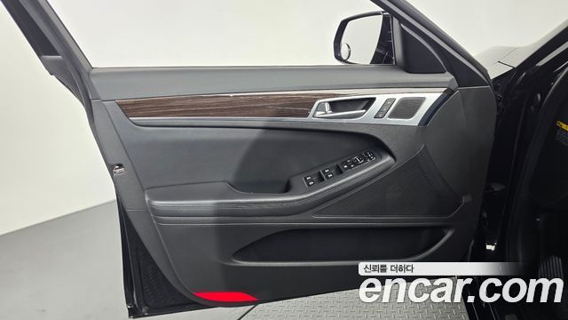 Genesis G80 3.3 GDI AWD Luxury 2017 — фото 24