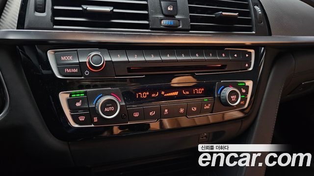 BMW 4 Series (F32) 430i M Sport Convertible 2019 — фото 17