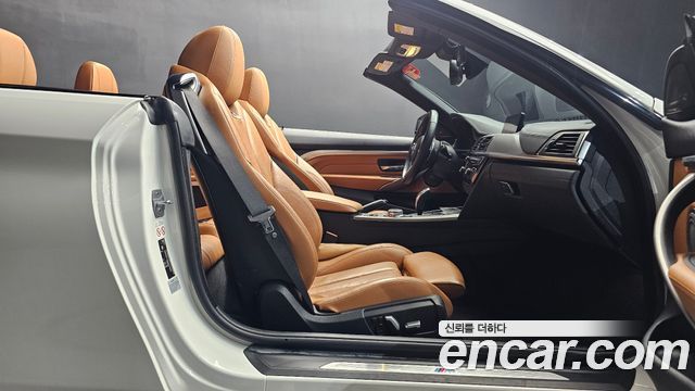 BMW 4 Series (F32) 430i M Sport Convertible 2019 — фото 26