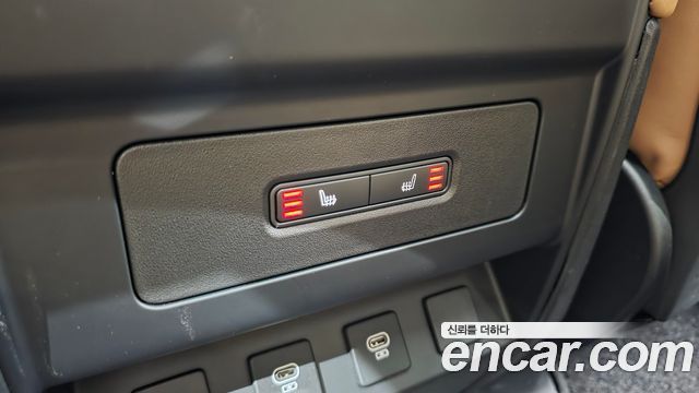 Land Rover Defender (L663) 110 P300 X-Dynamic SE 2025 — фото 18