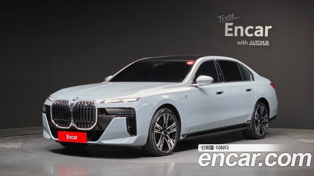 BMW 7 Series (G70) 750e xDrive M Sport