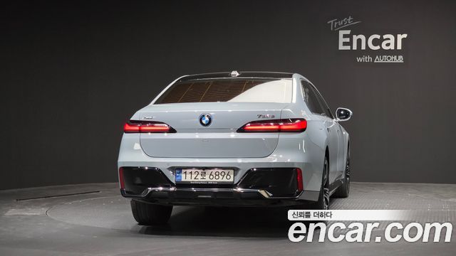 BMW 7 Series (G70) 750e xDrive M Sport 2023 — фото 4