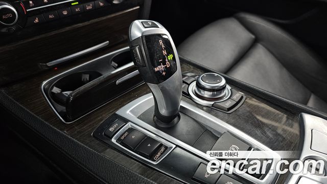 BMW 7 Series (F01) 740Li 2013 — фото 9
