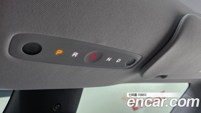 Tesla Model Y RWD 2025 — фото 9