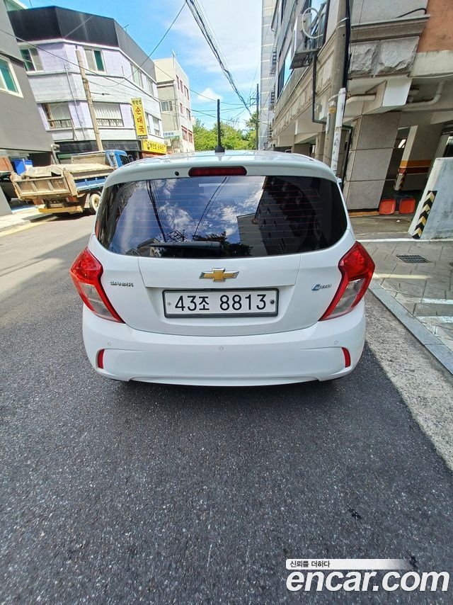 Chevrolet Spark LT 2018 — фото 2