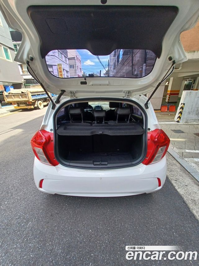 Chevrolet Spark LT 2018 — фото 3