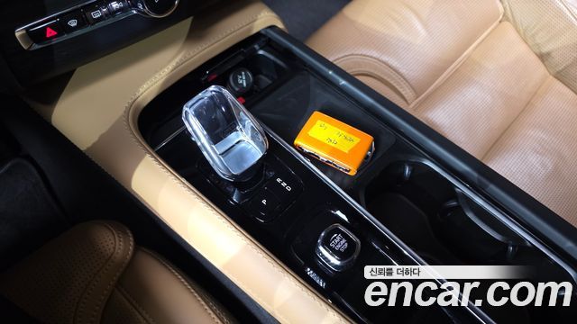 Volvo XC90 (II) B6 Ultimate Bright 2023 — фото 9