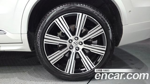 Volvo XC90 (II) B6 Ultimate Bright 2023 — фото 21