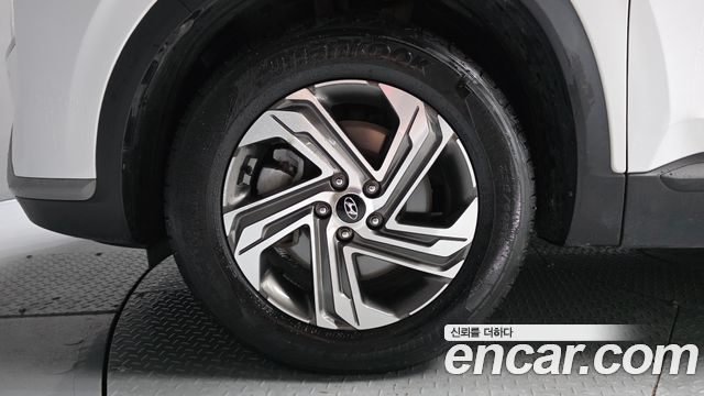 Hyundai Santa Fe Gasoline 2.5T 2WD Prestige 2022 — фото 5