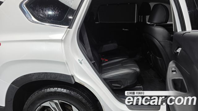 Hyundai Santa Fe Gasoline 2.5T 2WD Prestige 2022 — фото 12