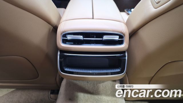 Genesis G80 (RG3) Gasoline 2.5 Turbo 2WD 2025 — фото 35