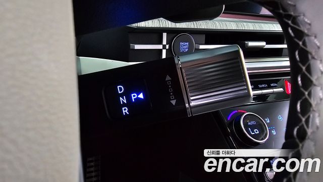 Hyundai Santa Fe (MX5) Gasoline 2.5T 2WD Calligraphy 2025 — фото 9