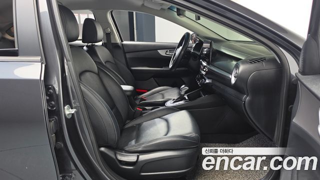 Kia K3 (II) 1.6 Prestige 2022 — фото 26