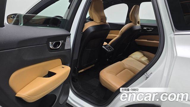 Volvo XC60 (II) T6 Inscription 2019 — фото 12