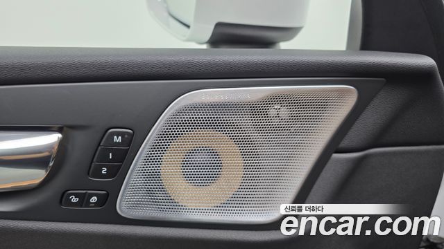 Volvo XC60 (II) T6 Inscription 2019 — фото 38