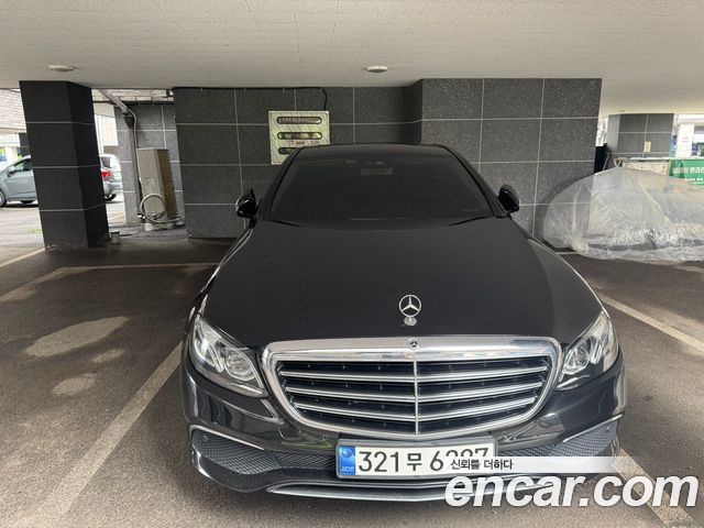 Mercedes-Benz E-Class (W213) E220d 4MATIC Exclusive 2020 — фото 3