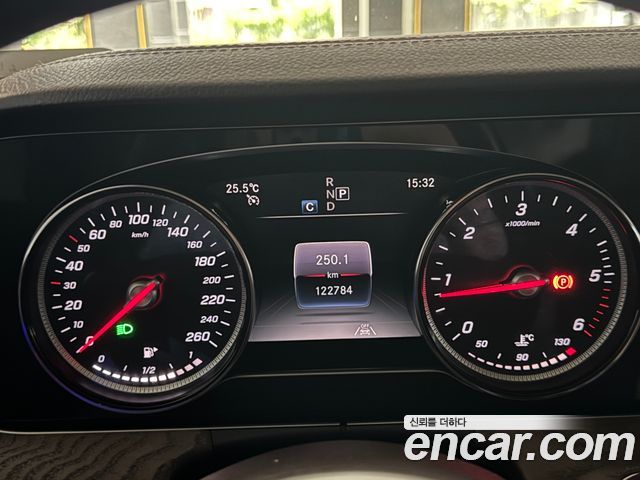 Mercedes-Benz E-Class (W213) E220d 4MATIC Exclusive 2020 — фото 8