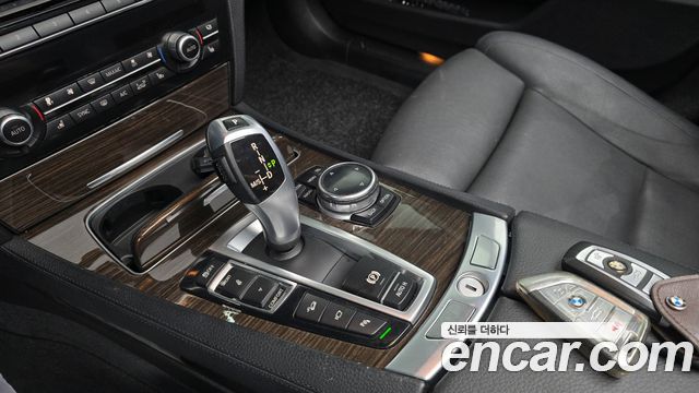 BMW 7 Series (F01) 730d xDrive 2014 — фото 9