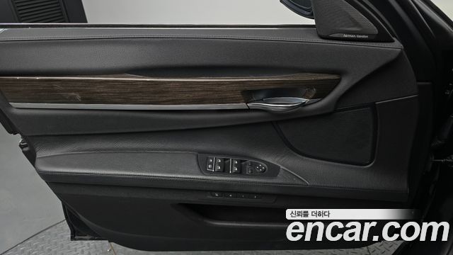 BMW 7 Series (F01) 730d xDrive 2014 — фото 24